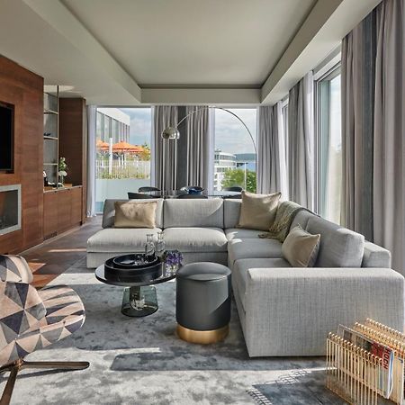 Hyatt Regency Zurich Airport Circle Hotel Kloten Exterior photo